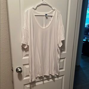 Old Navy Luxe White Short Sleeve Tee